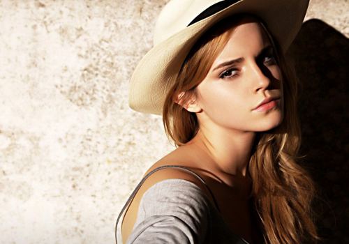 Emma Watson Stunner HD Wide Wallpaper