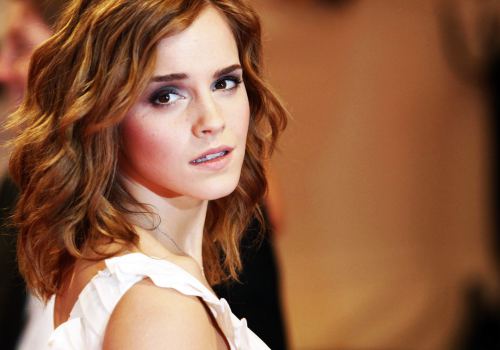 Looking Beautiful Emma Watson Wide HD Wallpaper